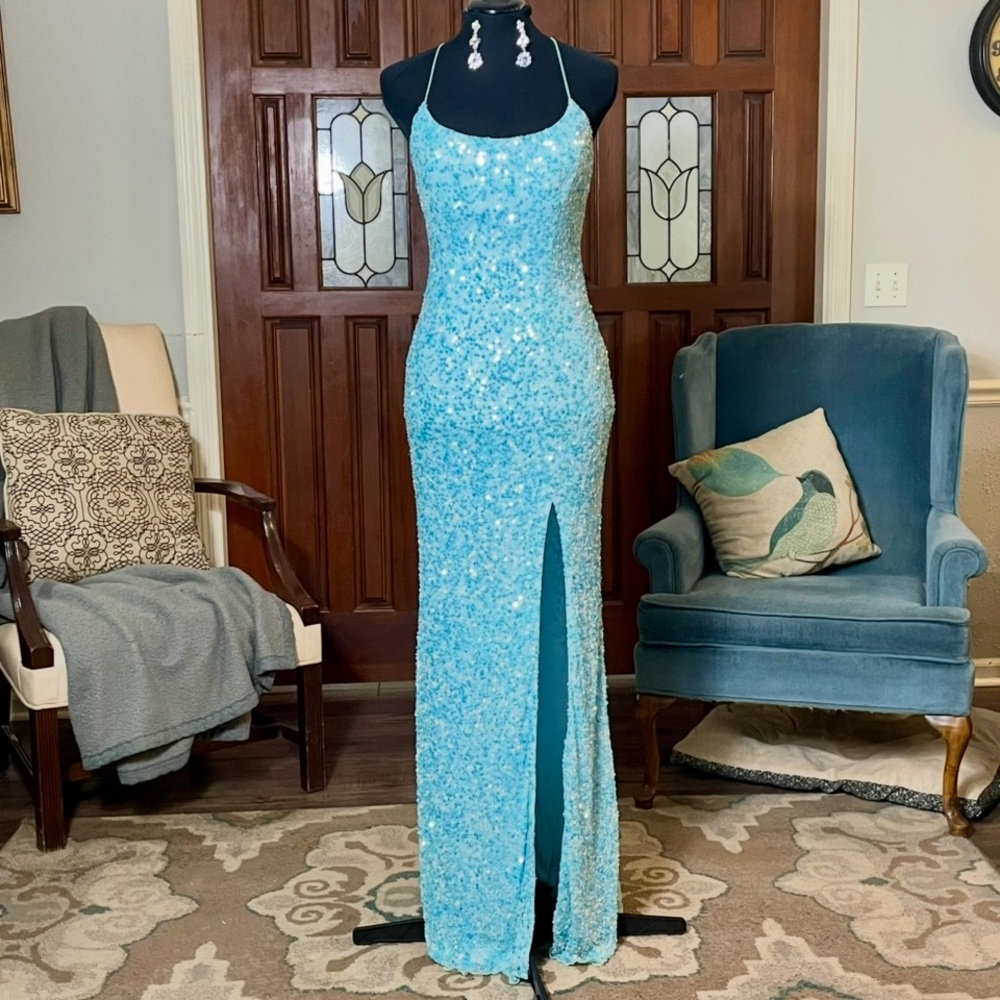 Sz 6 Primavera Sequin Gown